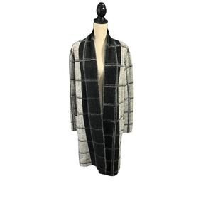 Tahari Women's Black Grey Plaid Wool Blend Long Line Cardigan Sz  M Classic Cozy